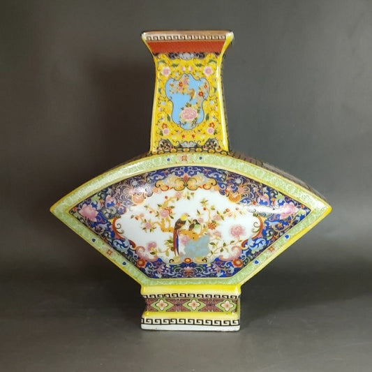 Exquisite Jingdezhen Enameled Gilt Fan-Shaped Vase with Flowers and Birds - Chinese Style Antique Decoration for Home