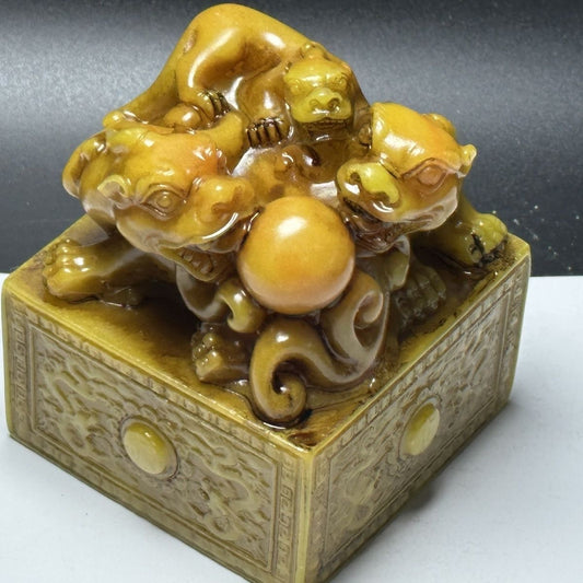 Exquisite Handcrafted Natural Jade Pixiu Imperial Seal Ornament - Unique Office Decor & Wealth Collector's Item