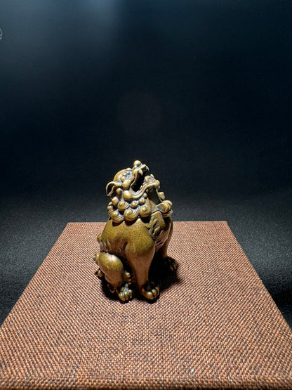 Exquisite Handcrafted Guardian Lion Incense Burner - Unique Gift for Collectors and Home Decor Enthusiasts