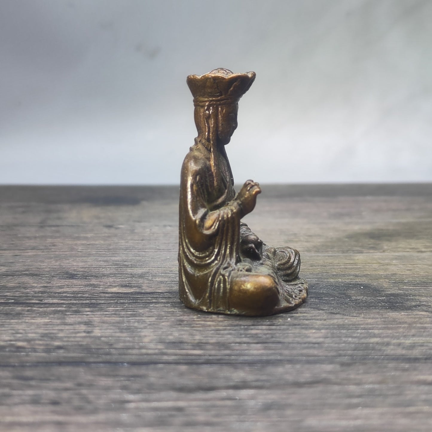 Exquisite Craftsmanship Ksitigarbha Statue - Handcrafted Collectible