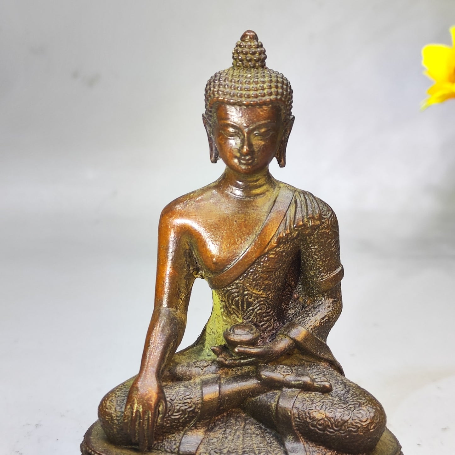 Exquisite Handcrafted Small Buddha Statue - Perfect for Antique Collection and Elegant Decor