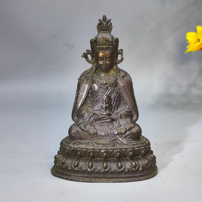 Exquisite Handcrafted Mini Buddha Statue - Elegant Decor & Collectible Treasure