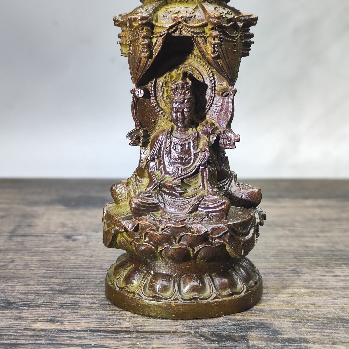 Exquisite Handcrafted Tri-Faced Buddha Statue - Elegant Home & Office Decor, Cultural Collectible