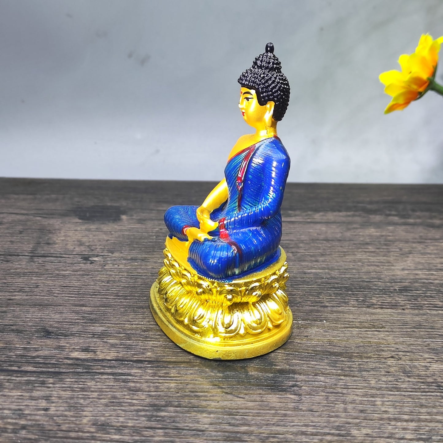 Exquisite Craftsmanship Thai Buddha Statue - Handcrafted Masterpiece with Cultural Heritage