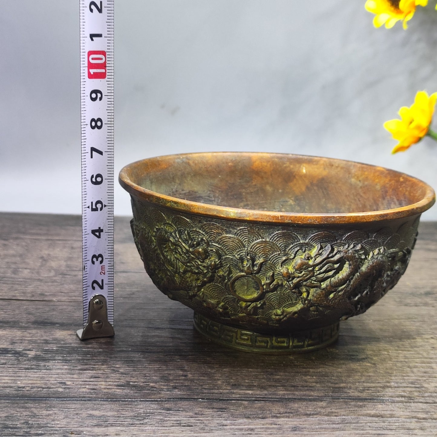 Handcrafted Dragon Engraved Bowl with Rich History - Perfect for Antique Collection and Elegant Decor