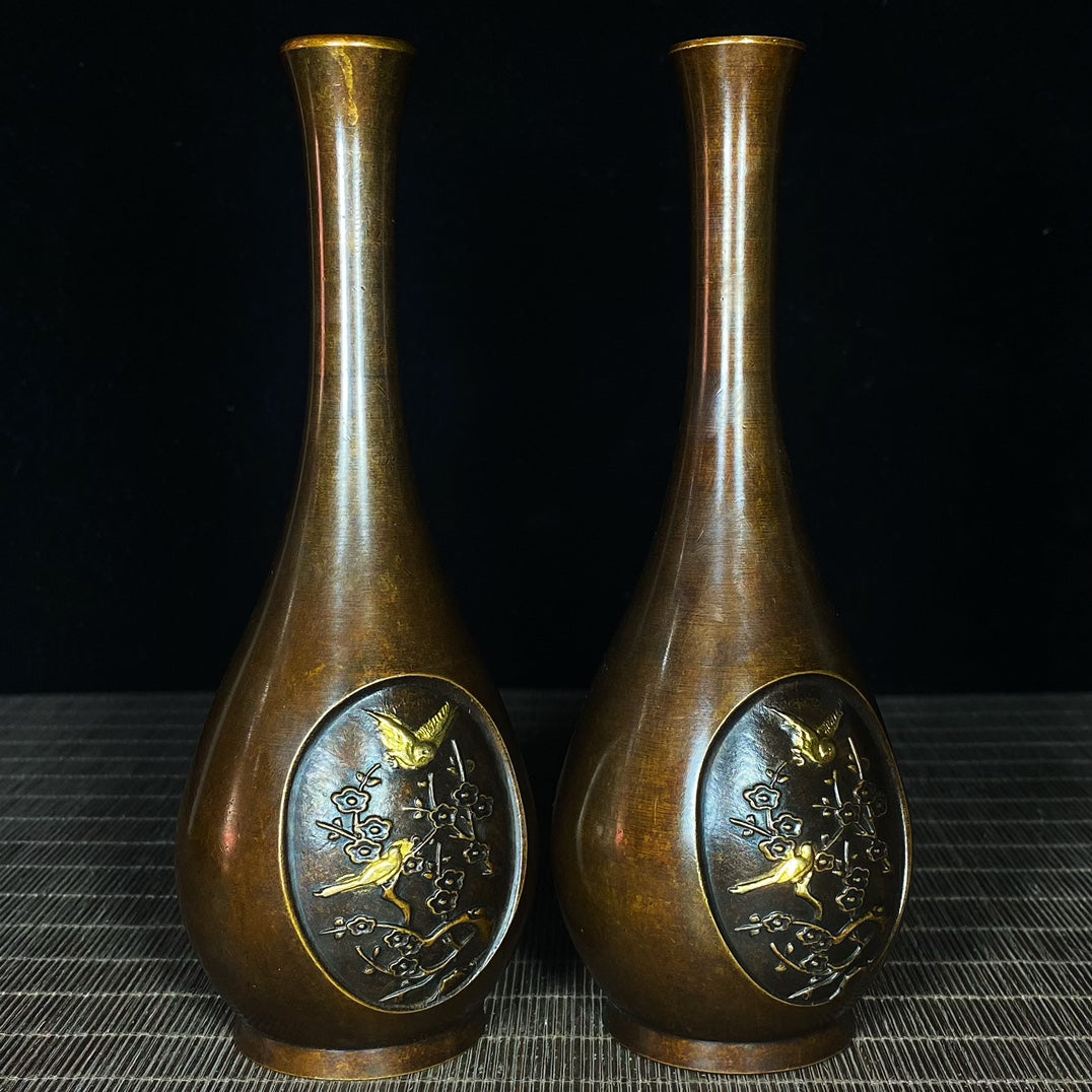 Exquisite Pair of Pure Copper Vases with Engraved Bird and Flower Patterns - Masterful Craftsmanship, Historical Cultural Treasures