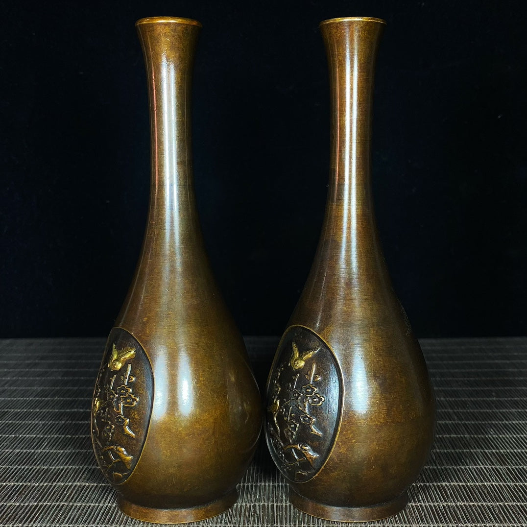 Exquisite Pair of Pure Copper Vases with Engraved Bird and Flower Patterns - Masterful Craftsmanship, Historical Cultural Treasures