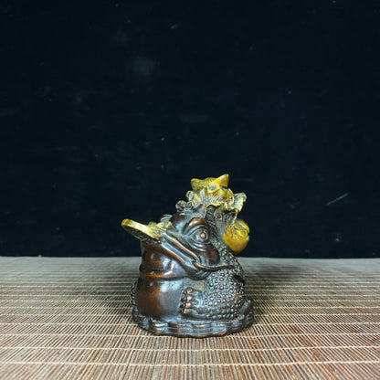 Handcrafted Gilded Brass Toad Statue - Symbol of Wealth, Elegant Decor