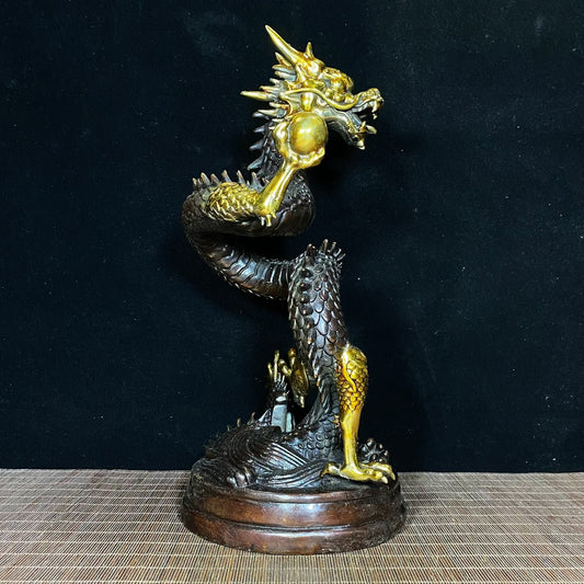 Ancient and Precious Antique Gilded Bronze Dragon Statue - A Masterpiece of History and Craftsmanship