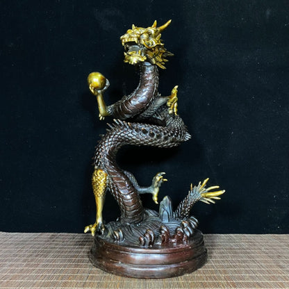 Ancient and Precious Antique Gilded Bronze Dragon Statue - A Masterpiece of History and Craftsmanship