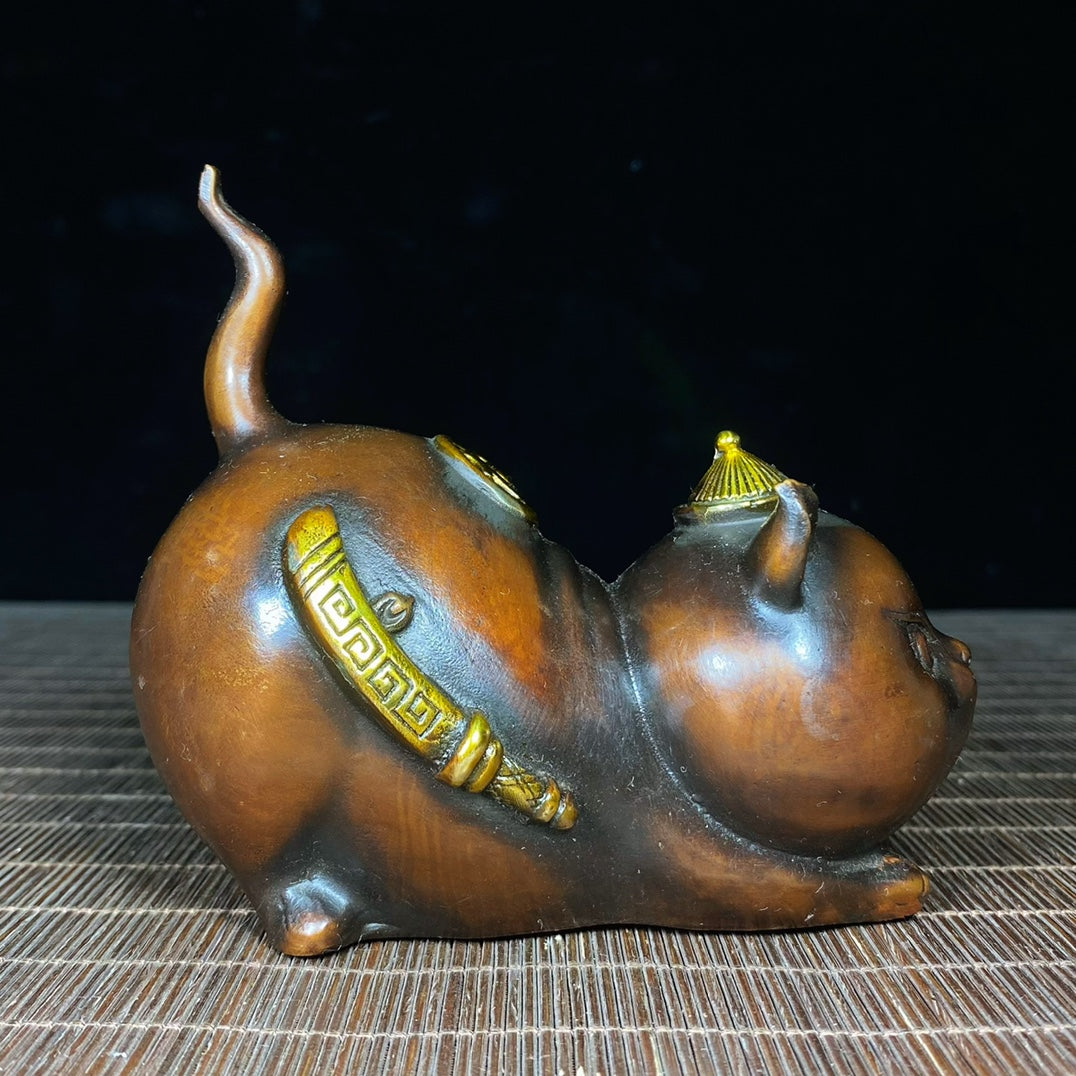 Antique Handcrafted Gilded Copper Cat Statue - Exquisite Craftsmanship & Historical Charm