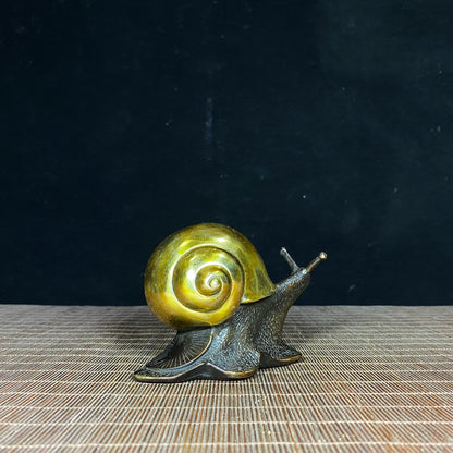 Exquisite Handcrafted Antique Brass-Gilded Snail Statue - A Unique Gift for Collectors and Decor Enthusiasts