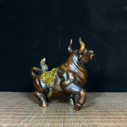 Antique Handcrafted Gilded Copper Bull Statue - Exquisite Artistry & Cultural Heritage