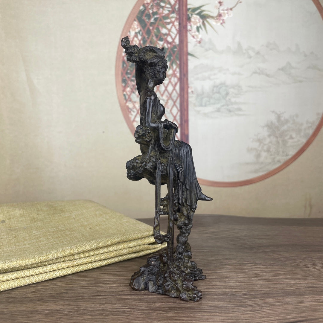 Elegant Chang'e Statue - Exquisite Craftsmanship, Handcrafted Unique Gift, Rare Collectible