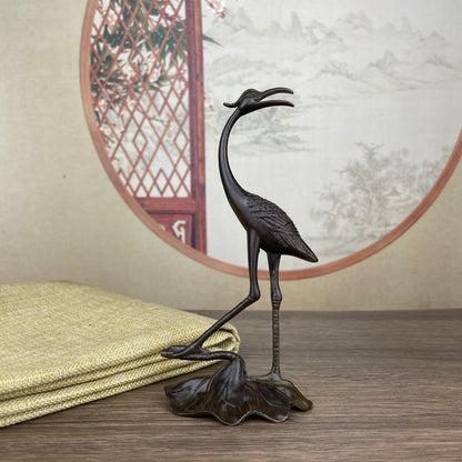 Exquisite Handcrafted Crane Statue - Perfect Gift for Collectors and Decor Enthusiasts