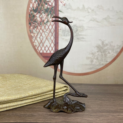 Exquisite Handcrafted Crane Statue - Perfect Gift for Collectors and Decor Enthusiasts