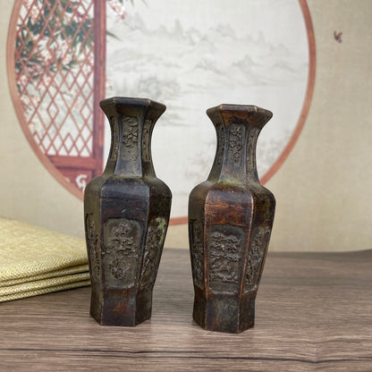 Exquisite Hand-Carved Vase Pair – Rare Artistic Masterpieces