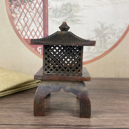 Exquisite Handcrafted Palace Lantern Incense Burner - A Unique Gift for Antique Collectors and Home Decor Enthusiasts