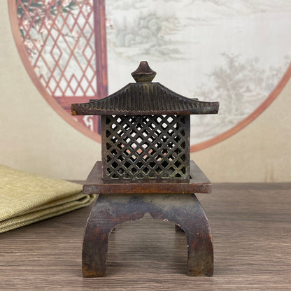 Exquisite Handcrafted Palace Lantern Incense Burner - A Unique Gift for Antique Collectors and Home Decor Enthusiasts