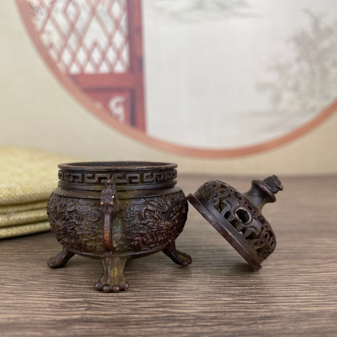 Exquisite Handcrafted Three-Legged Incense Burner - A Unique Gift for Collectors and Home Decor Lovers