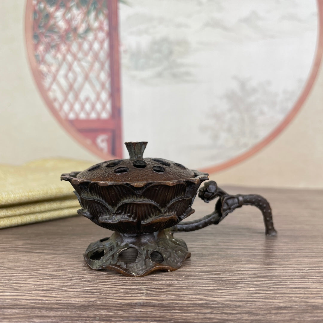 Handcrafted Lotus Incense Burner - Exquisite Craftsmanship, Unique Gift for Collectors and Decor Enthusiasts