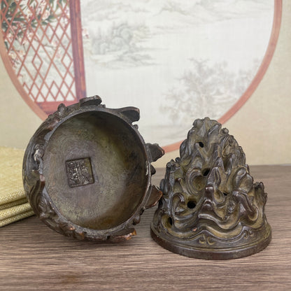 Exquisite Hand-Carved Boshan Incense Burner - Perfect Gift for Collectors and Decor Enthusiasts