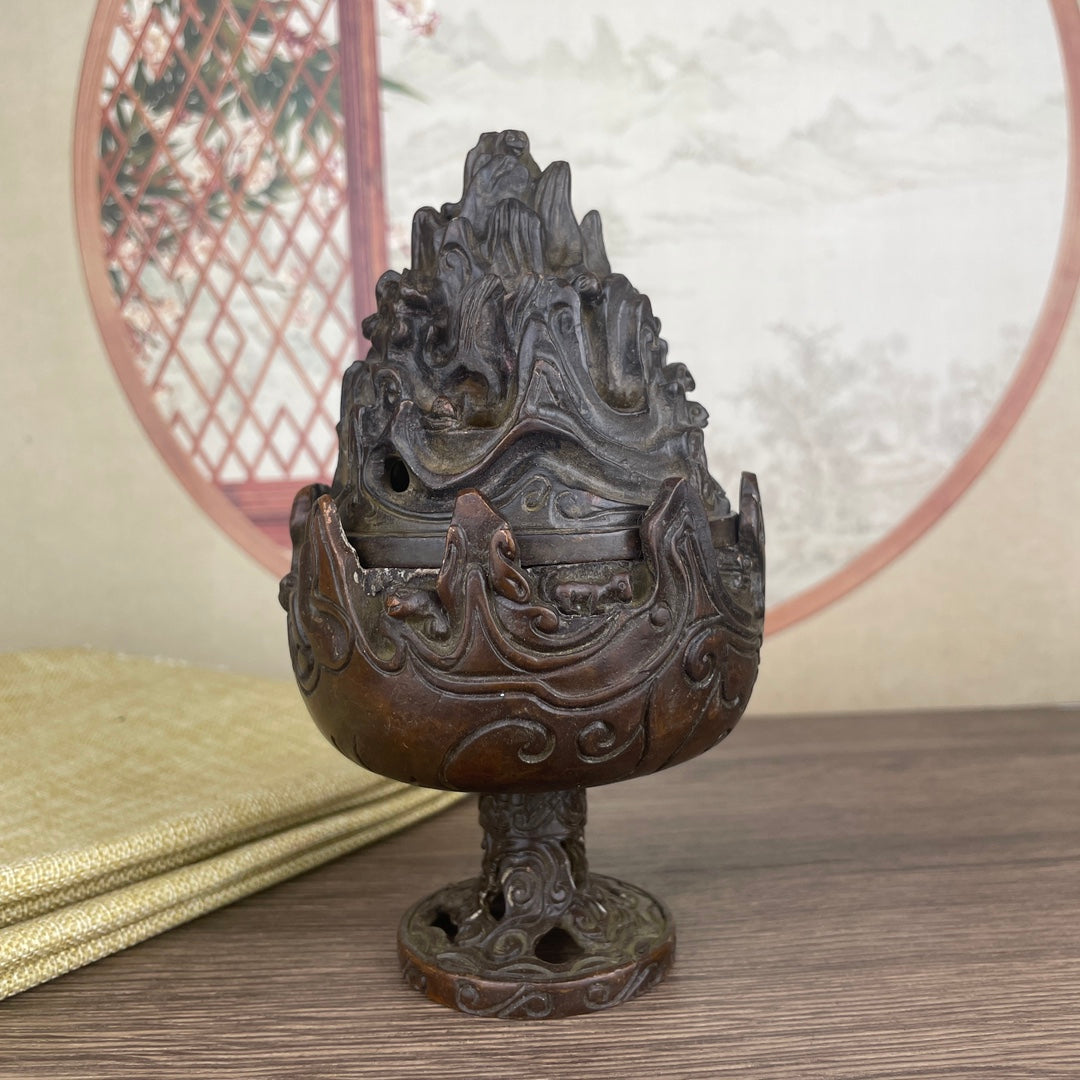 Exquisite Hand-Carved Boshan Incense Burner - Perfect Gift for Collectors and Decor Enthusiasts