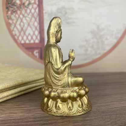 Exquisite Handcrafted Guanyin Buddha Statue - Unique Gift for Collectors and Decor Enthusiasts