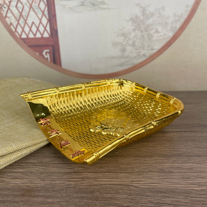 Handcrafted Golden Toad Dustpan Desk Ornament - Exquisite Decor Piece