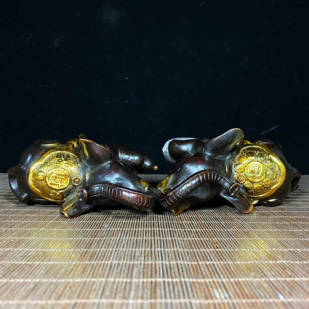 Exquisite Pair of Gilded Bronze Elephant Statues - Symbol of Wealth and Good Luck