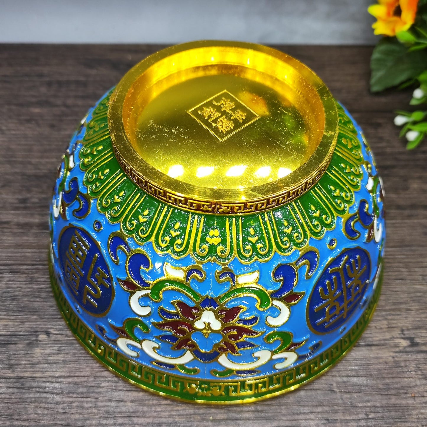 Exquisite Hand-Painted Bowl - Unique Gift and Rare Collectible