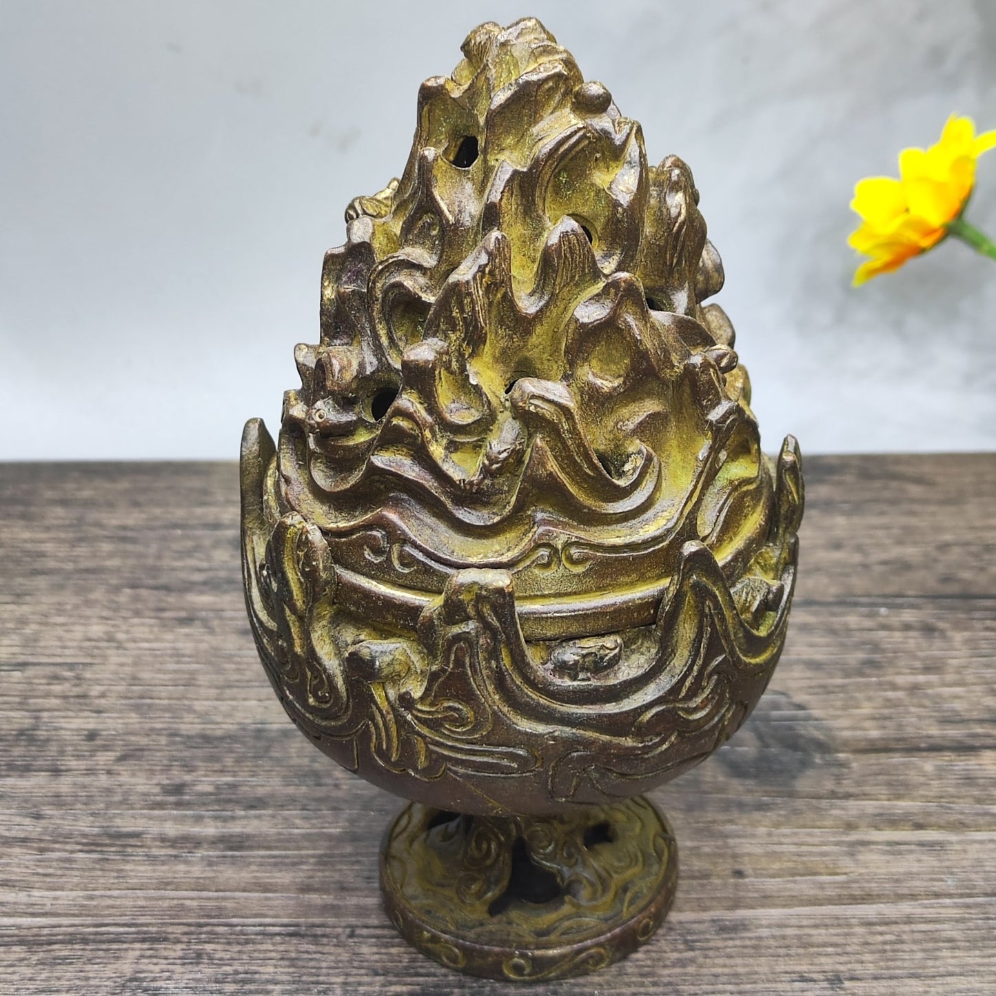 Handcrafted Boshan Incense Burner - Exquisite Art Piece & Unique Gift