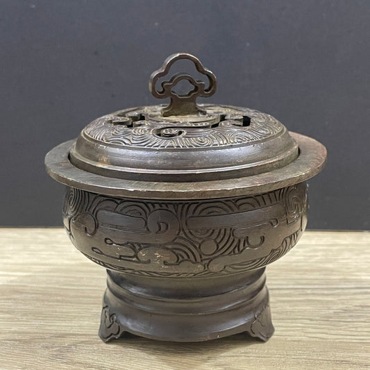 Exquisite Hand-Carved Cloud Censer - A Rare and Unique Gift