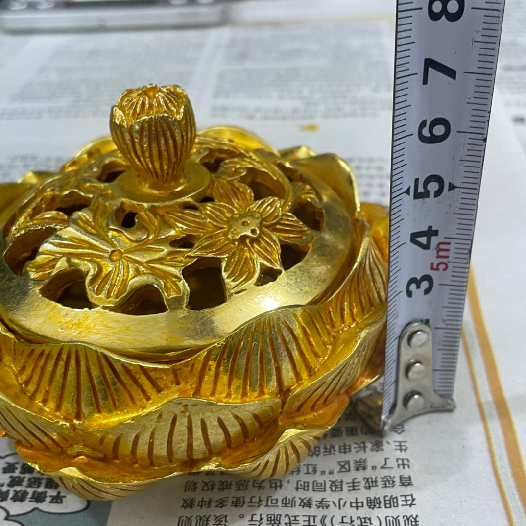 Exquisite Carved Lotus Incense Burner - Handcrafted Masterpiece for Collectors and Decor Enthusiasts