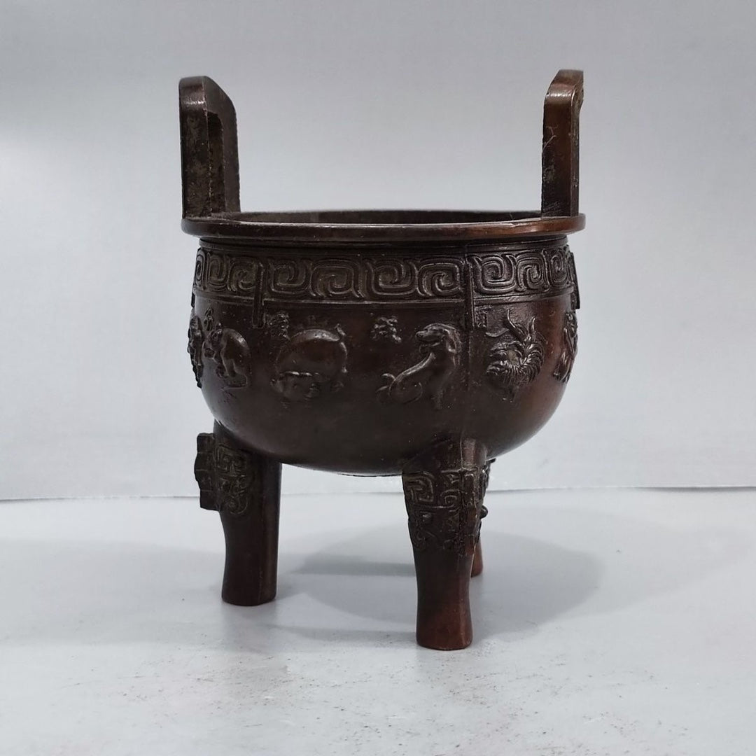 Exquisite Hand-Carved Zodiac Three-Legged Ding - Unique Gift for Collectors and Decor Enthusiasts