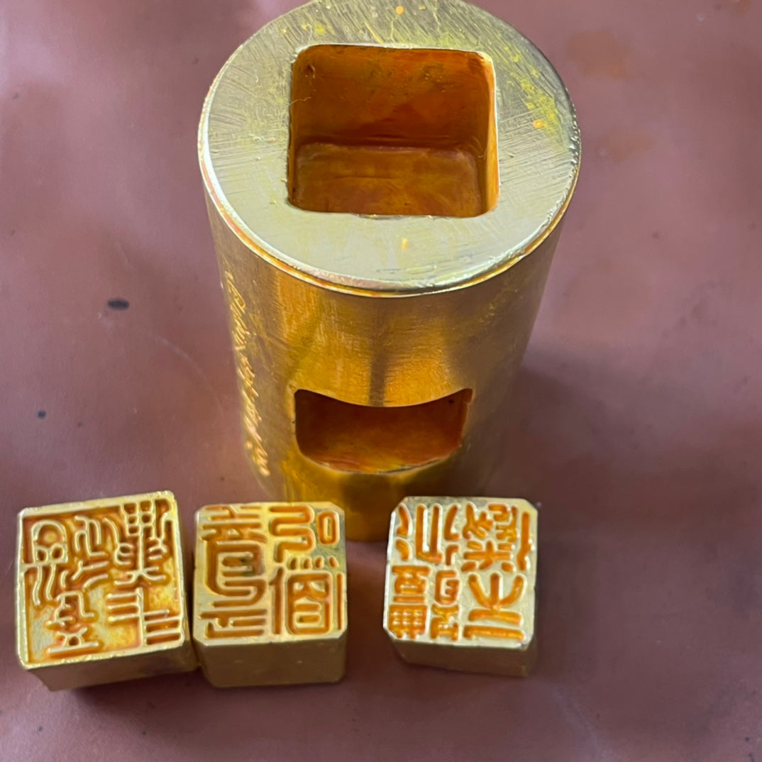 Exquisitely Crafted Gilded Cylinder Seal - Handcrafted Unique Art Piece