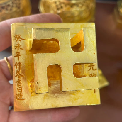 Exquisite Hand-Carved Gilded Swastika Seal - Rare Artisan Craft, Perfect for Decor and Collecting