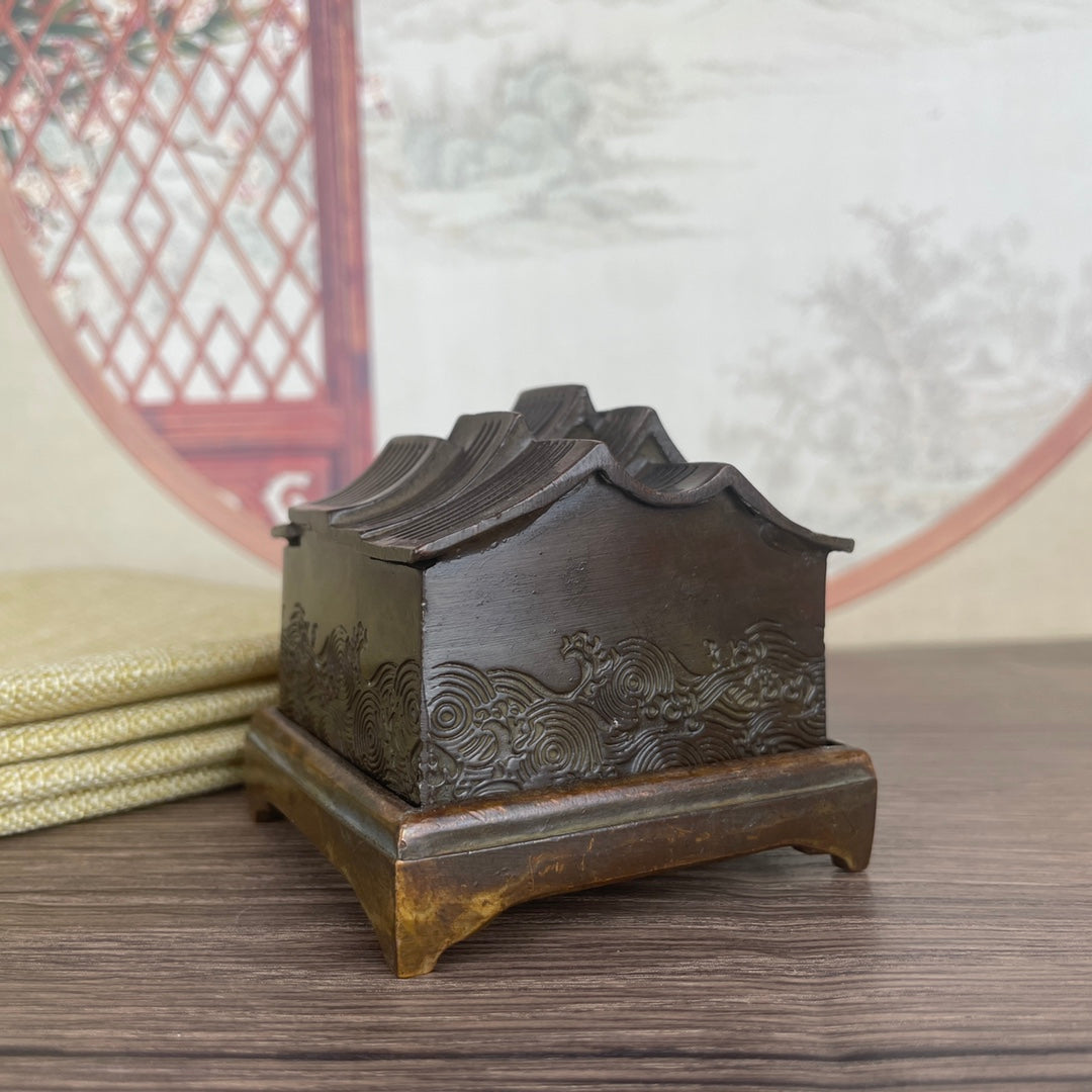 Exquisite Craftsmanship House-shaped Incense Burner - A Unique Gift for Collectors and Interior Design Enthusiasts