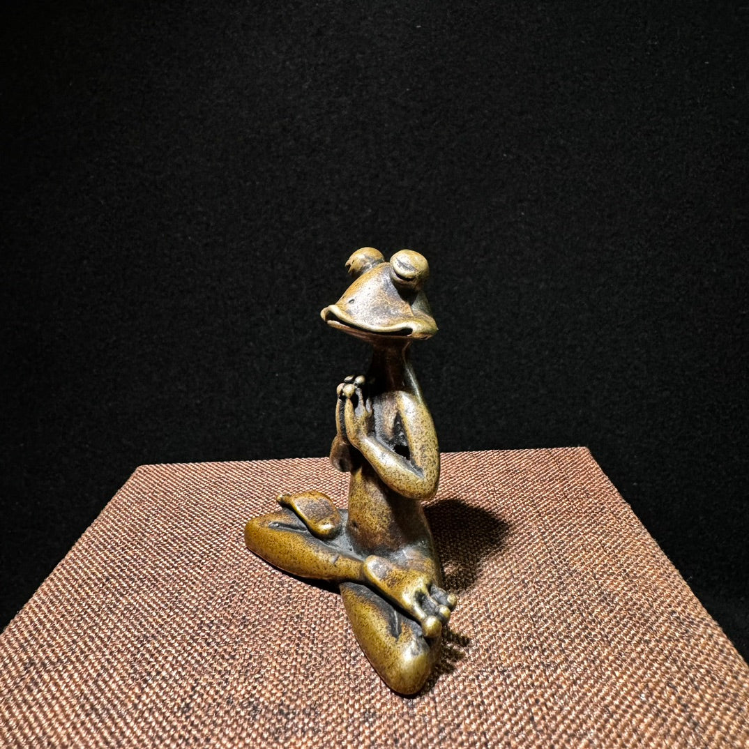 Charming Meditating Frog Statue - Premium Brass Handcrafted Art Piece