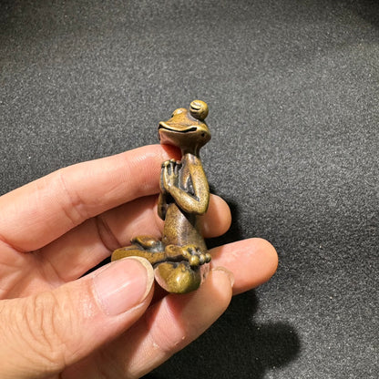 Charming Meditating Frog Statue - Premium Brass Handcrafted Art Piece