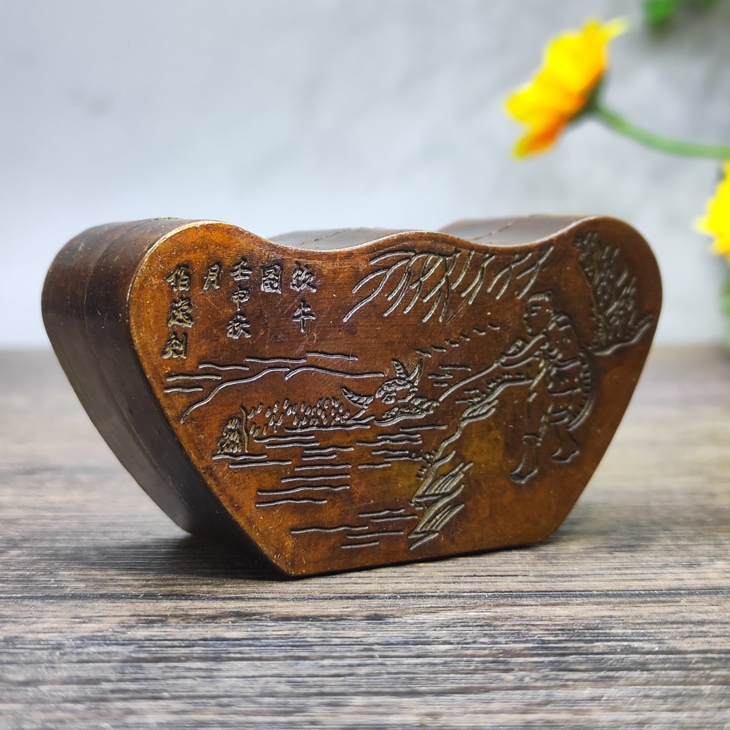 Exquisite Carved Ingot Ink Box - Handcrafted Vintage Art Piece, Unique Gift