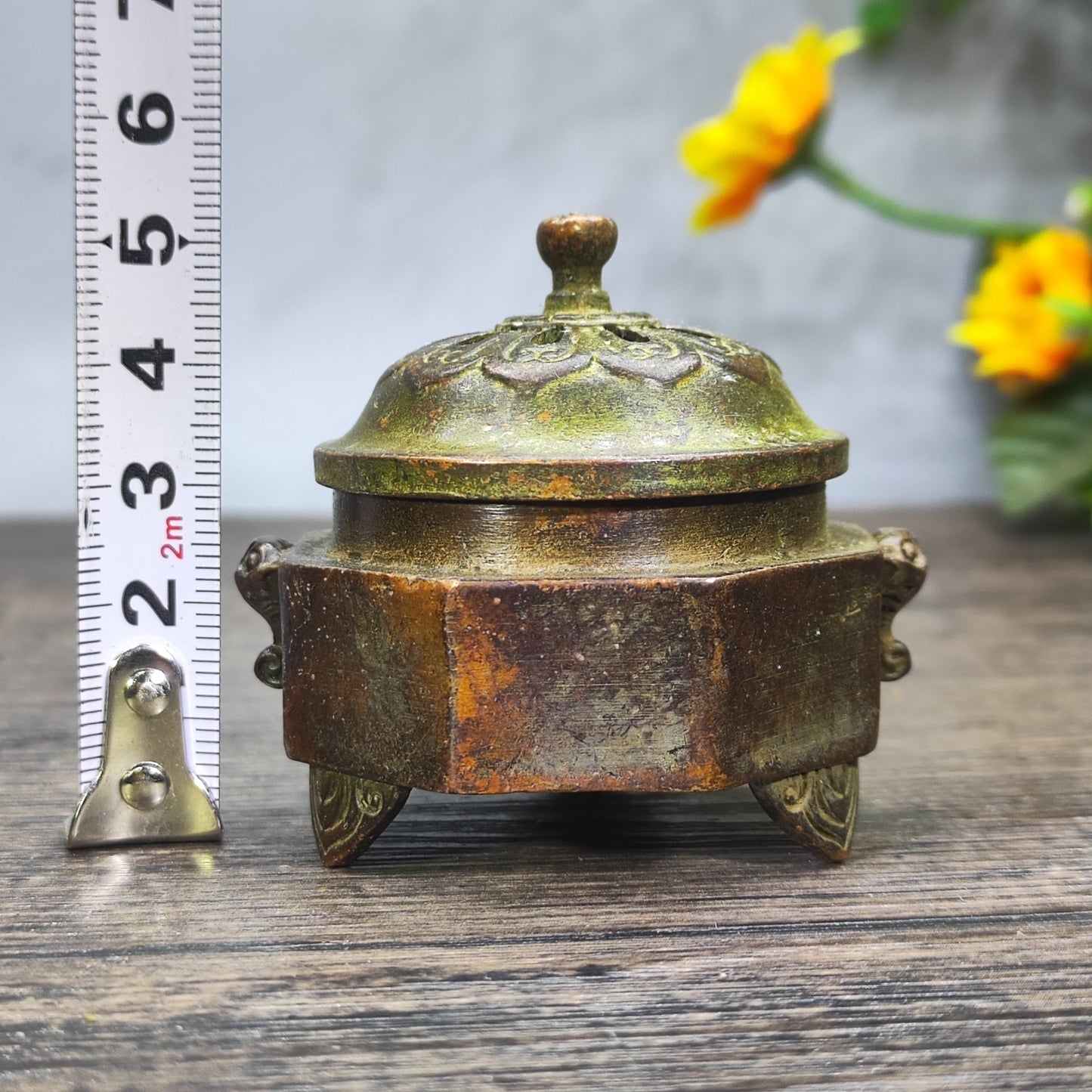 Exquisite Carved Hexagonal Incense Burner - Handcrafted Masterpiece, Perfect Gift