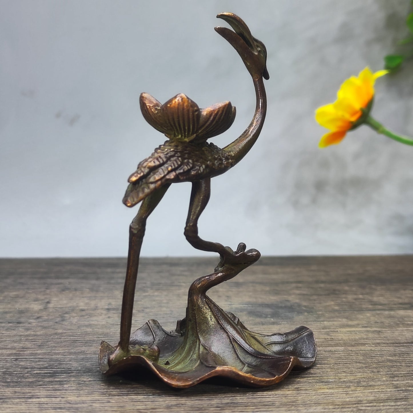 Exquisitely Carved Crane Backflow Incense Burner - Handcrafted Art Piece, Vintage Style, Unique Gift