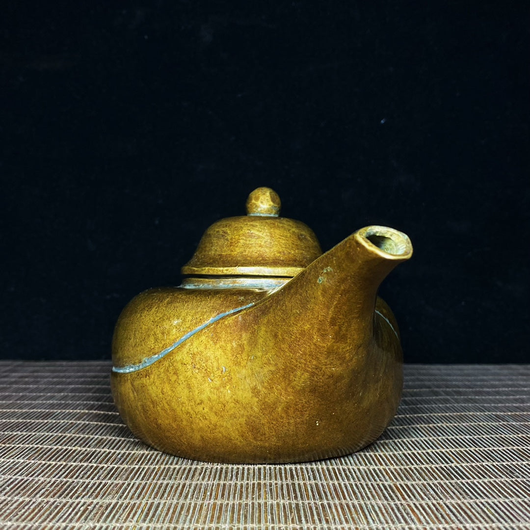 Handcrafted Pure Copper Long Spout Teapot - Exquisite Craftsmanship, Unique Gift, Vintage Collectible