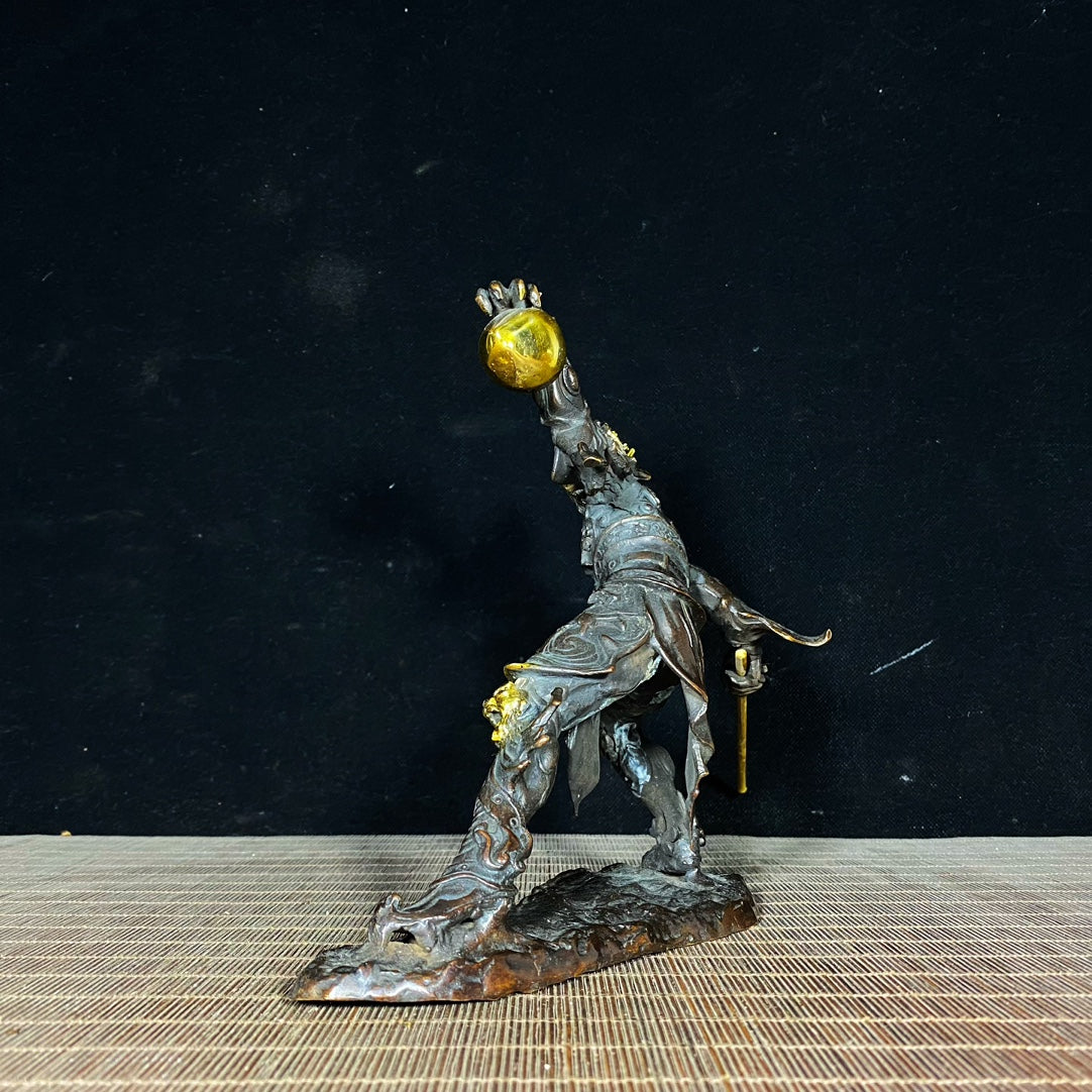 Handcrafted Pure Copper Gilded Sun Wukong Statue - Exquisite Art Piece & Unique Gift