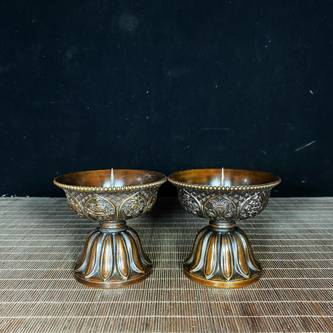 Exquisite Handcrafted Pair of Brass Candlesticks - Perfect Gift for Collectors and Interior Enthusiasts